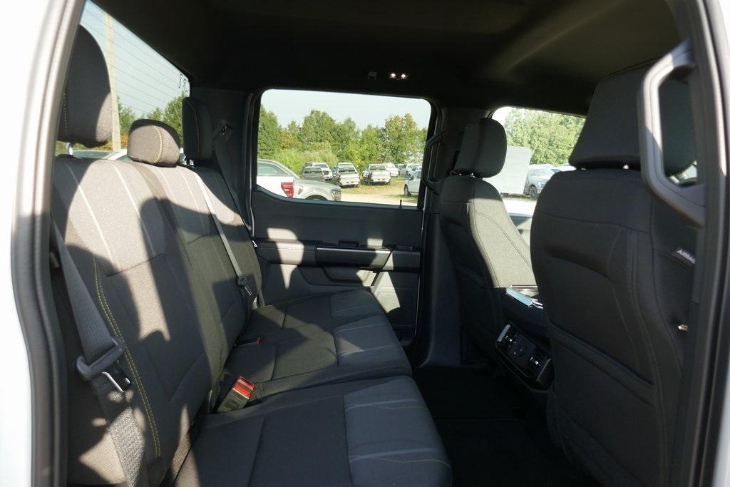 new 2025 Ford F-150 car, priced at $44,302