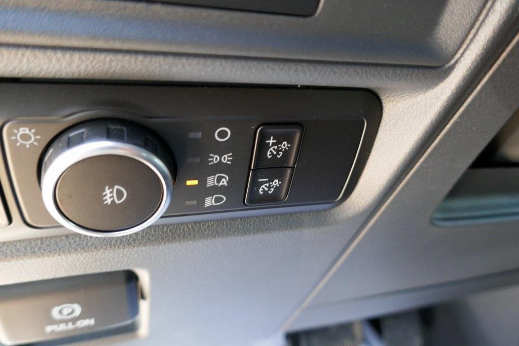 new 2025 Ford F-150 car, priced at $45,667