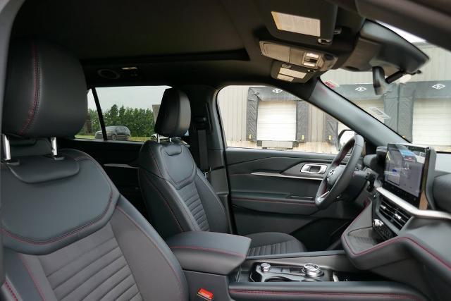 new 2025 Ford Explorer car, priced at $48,160