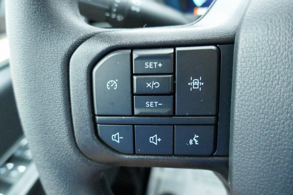 new 2025 Ford F-150 car, priced at $44,702