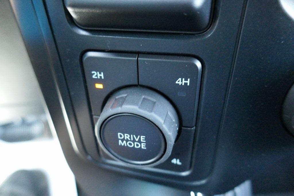 new 2025 Ford F-150 car, priced at $42,267