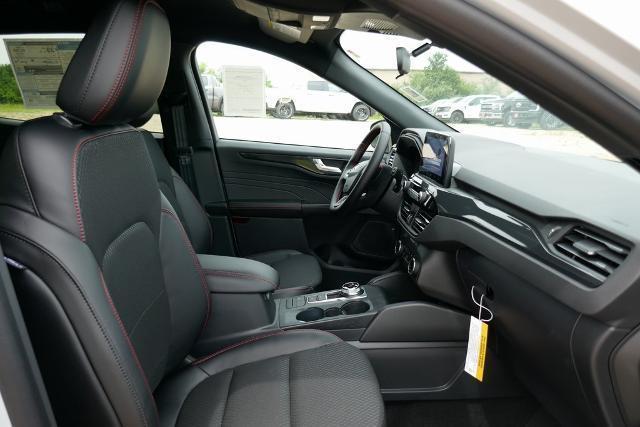 new 2025 Ford Escape car, priced at $32,009