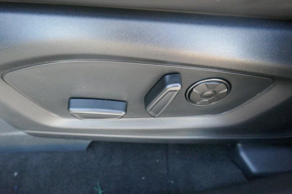 new 2025 Ford Explorer car, priced at $56,623