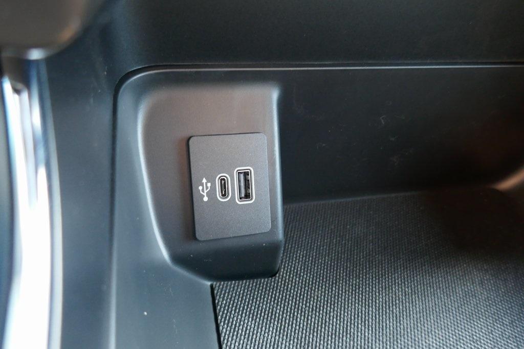 new 2025 Ford F-150 car, priced at $46,378
