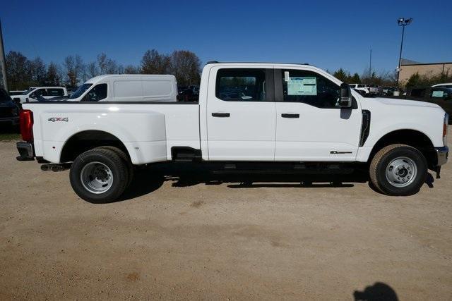 new 2024 Ford F-350 car, priced at $61,335