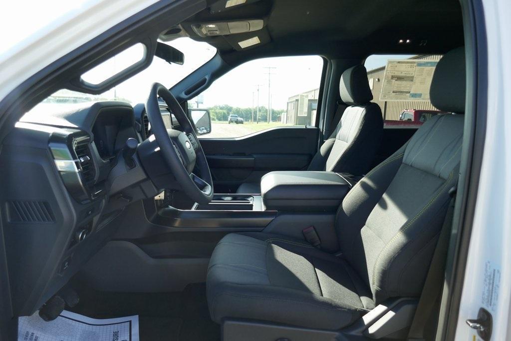 new 2025 Ford F-150 car, priced at $44,301
