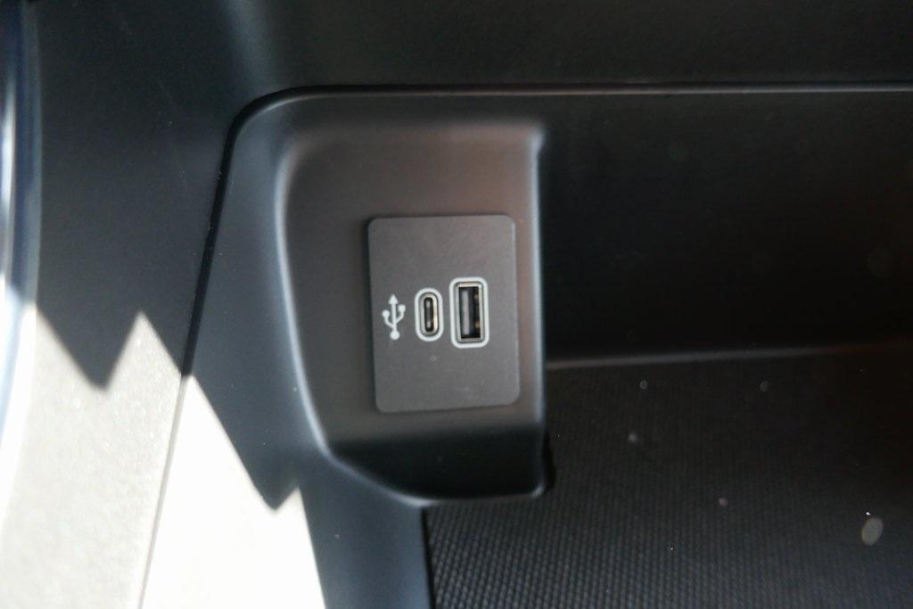 new 2025 Ford F-150 car, priced at $42,444