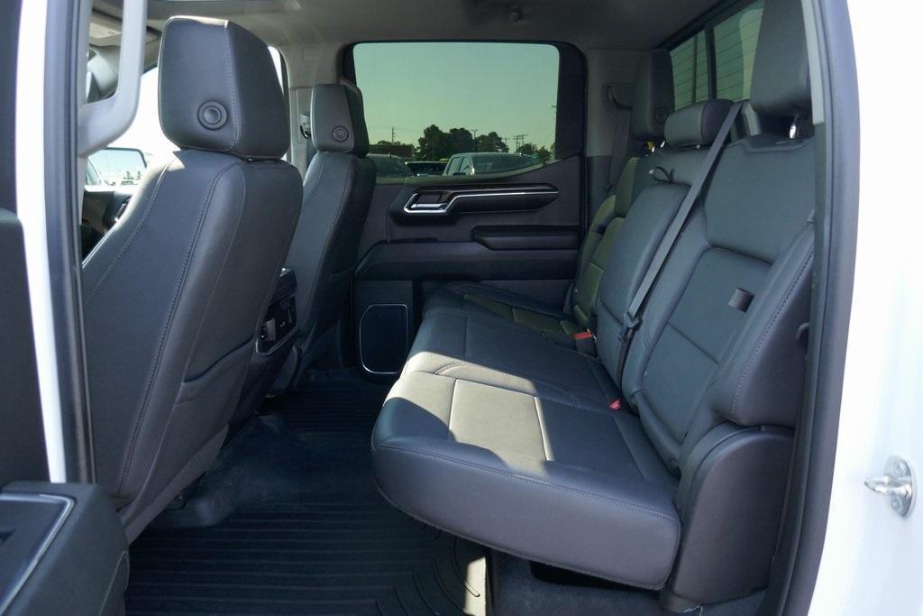 used 2023 GMC Sierra 1500 car, priced at $38,995