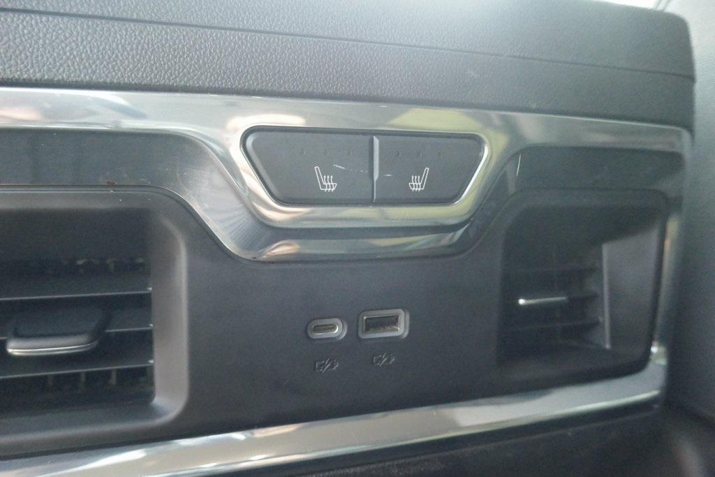 used 2023 GMC Sierra 1500 car, priced at $38,995