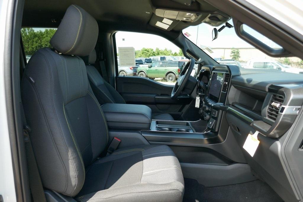 new 2025 Ford F-150 car, priced at $42,268