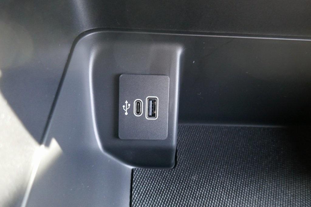 new 2025 Ford F-150 car, priced at $44,302