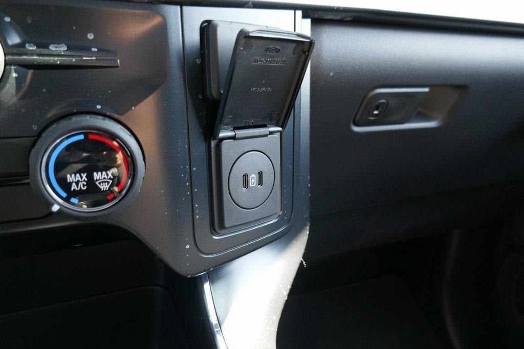 new 2025 Ford F-150 car, priced at $44,302