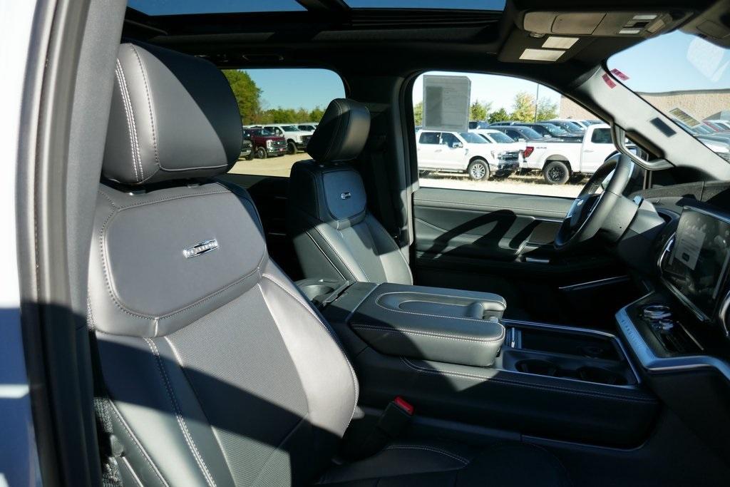 new 2025 Ford Expedition car, priced at $76,744