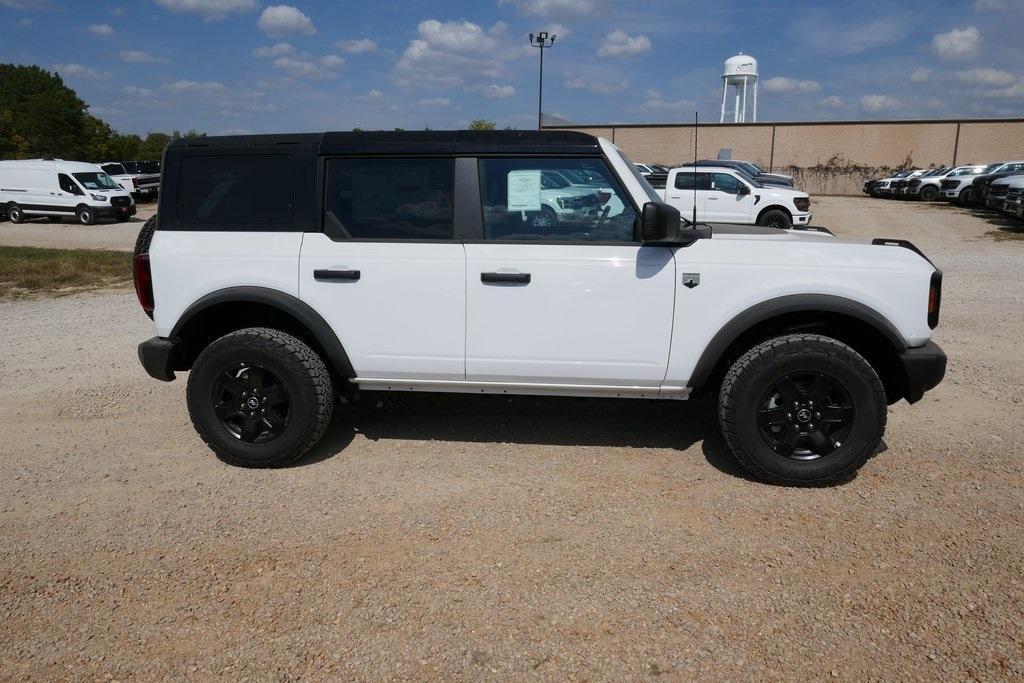 new 2025 Ford Bronco car, priced at $41,993