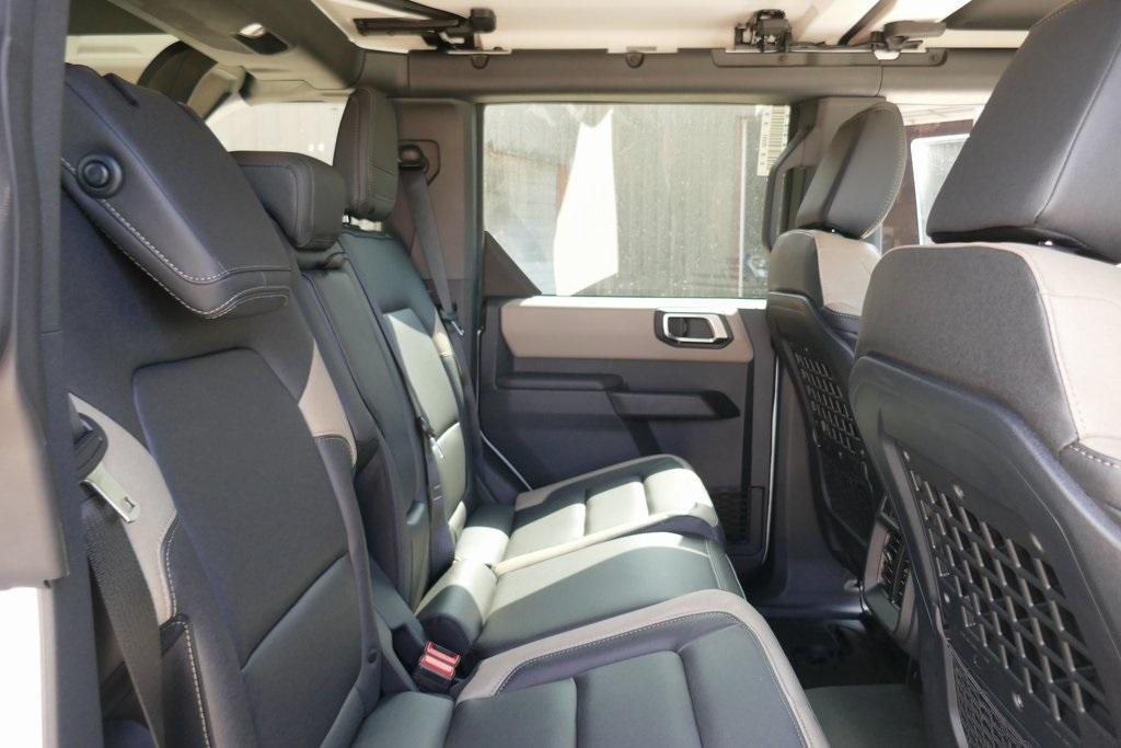 new 2025 Ford Bronco car, priced at $41,993