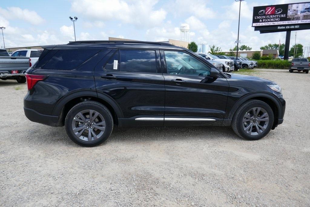 new 2025 Ford Explorer car, priced at $45,373