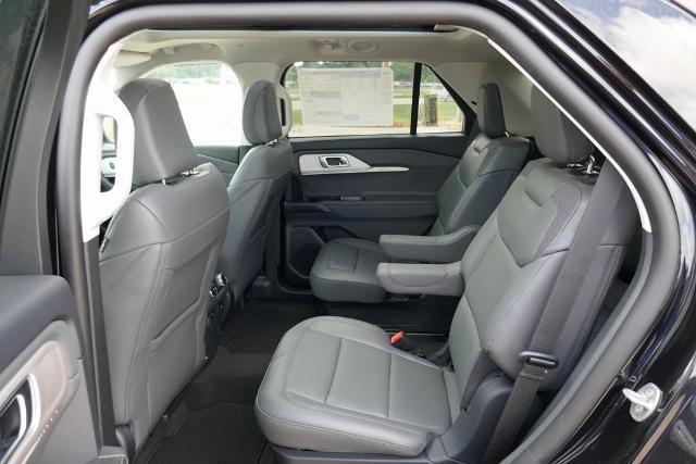 new 2025 Ford Explorer car, priced at $45,373