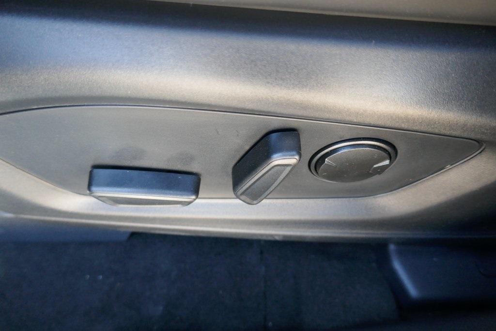 new 2025 Ford Explorer car, priced at $43,983
