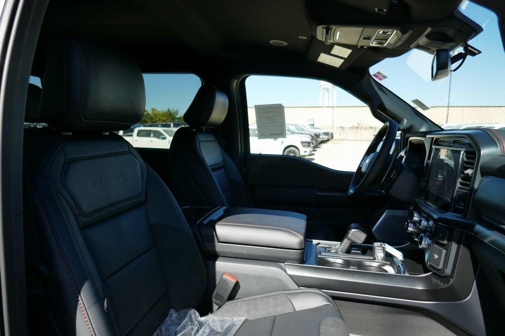 new 2025 Ford F-150 car, priced at $76,800