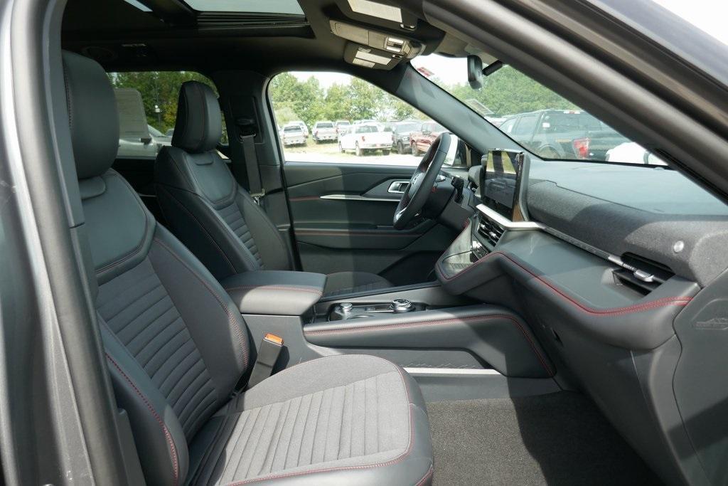 new 2025 Ford Explorer car, priced at $46,793