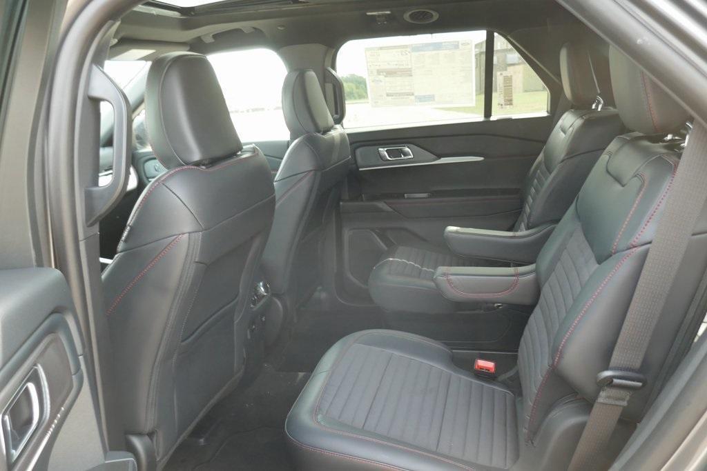 new 2025 Ford Explorer car, priced at $46,793