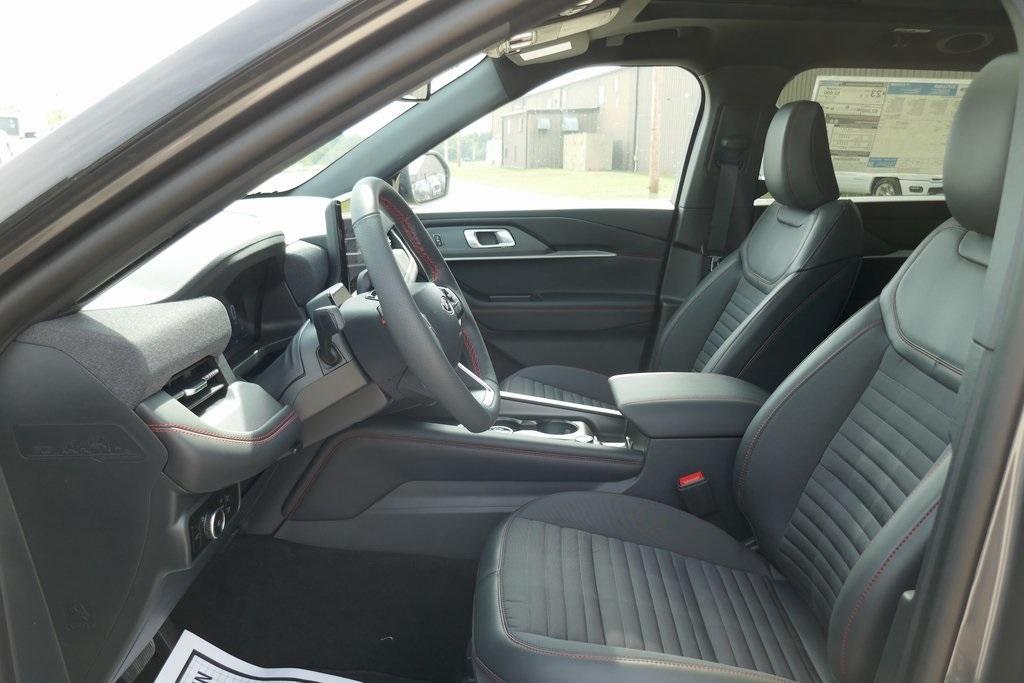 new 2025 Ford Explorer car, priced at $46,793