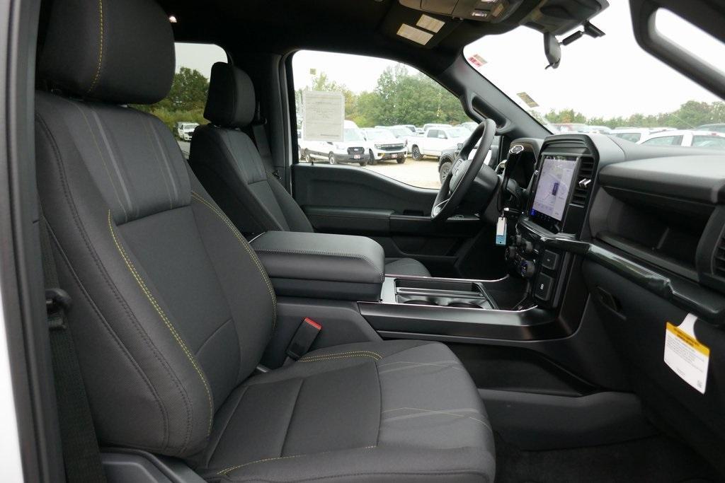 new 2025 Ford F-150 car, priced at $43,802