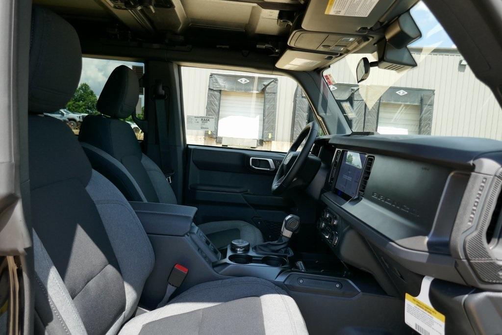 new 2025 Ford Bronco car, priced at $39,890