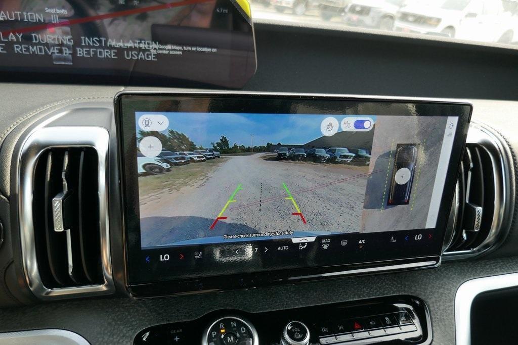 new 2025 Ford Expedition car, priced at $78,255