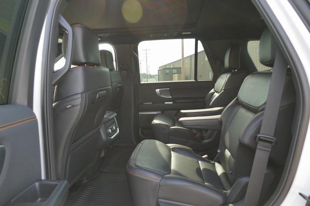 new 2025 Ford Expedition car, priced at $78,255