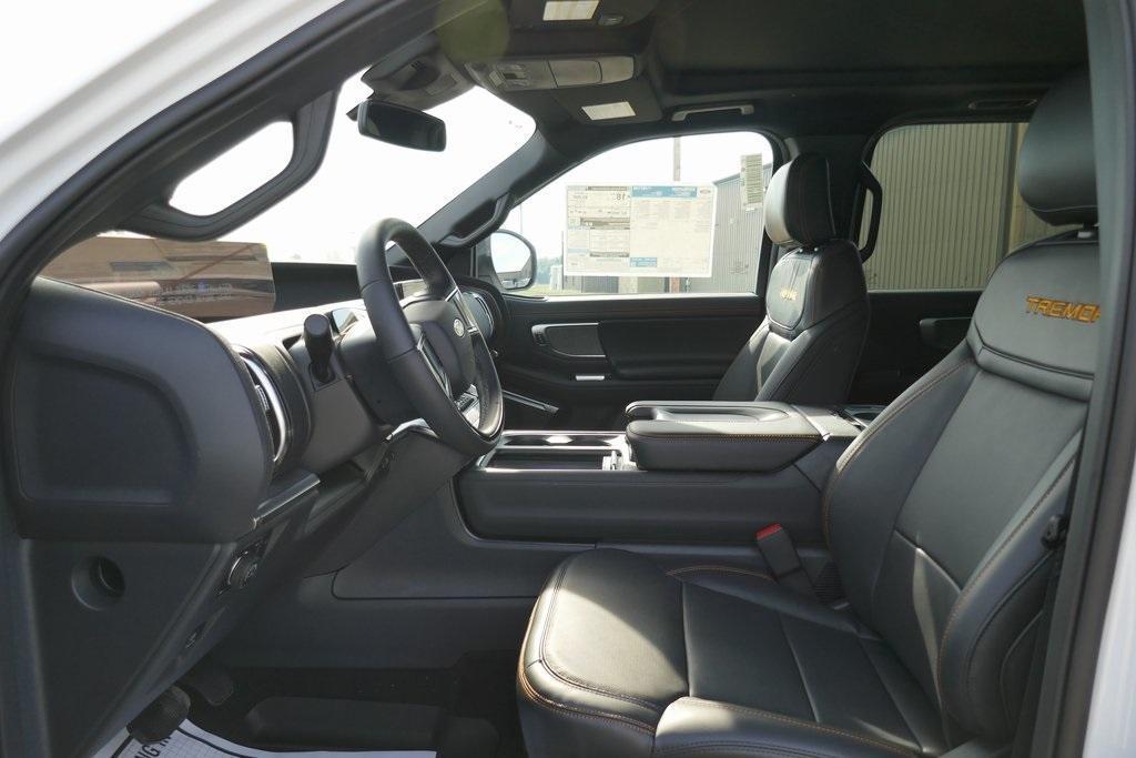 new 2025 Ford Expedition car, priced at $78,255