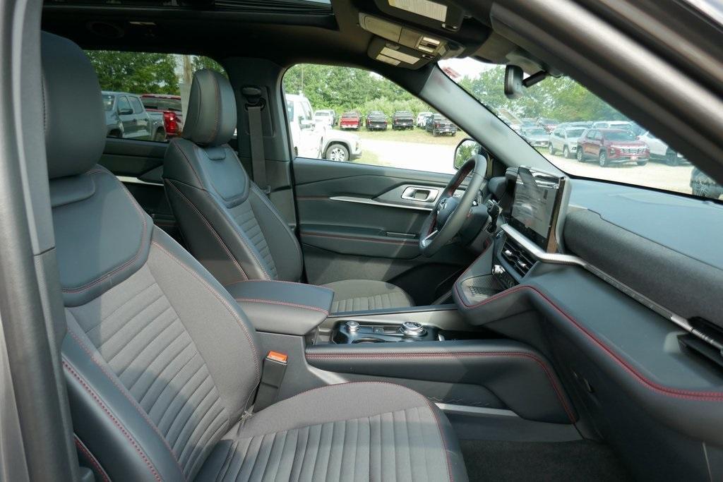 new 2025 Ford Explorer car, priced at $45,293
