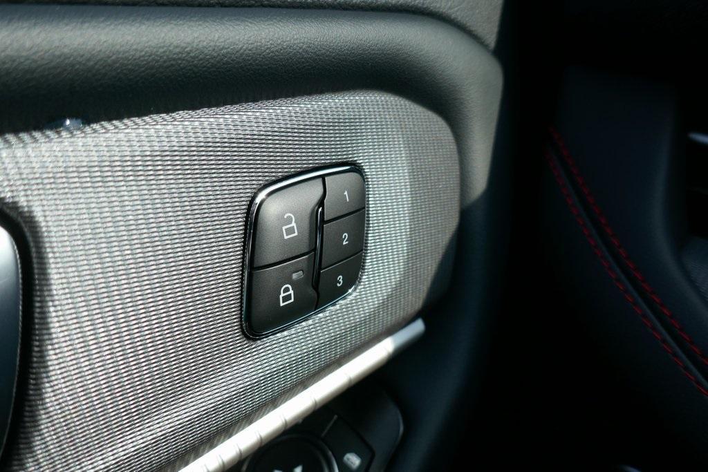 new 2025 Ford Explorer car, priced at $45,293