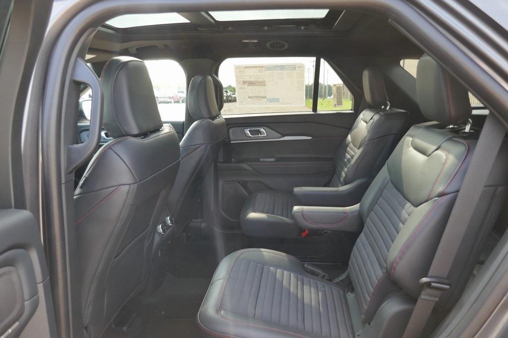 new 2025 Ford Explorer car, priced at $45,293