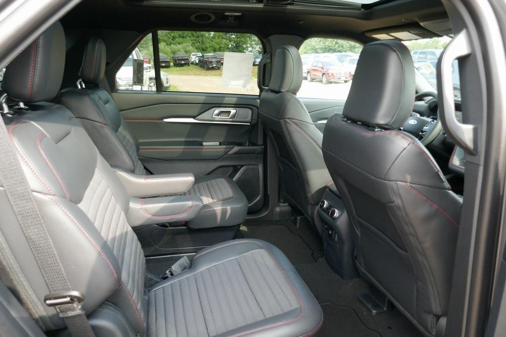 new 2025 Ford Explorer car, priced at $45,293