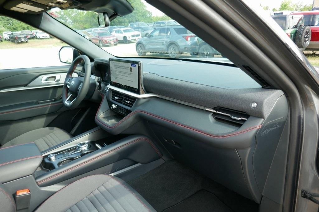 new 2025 Ford Explorer car, priced at $45,293