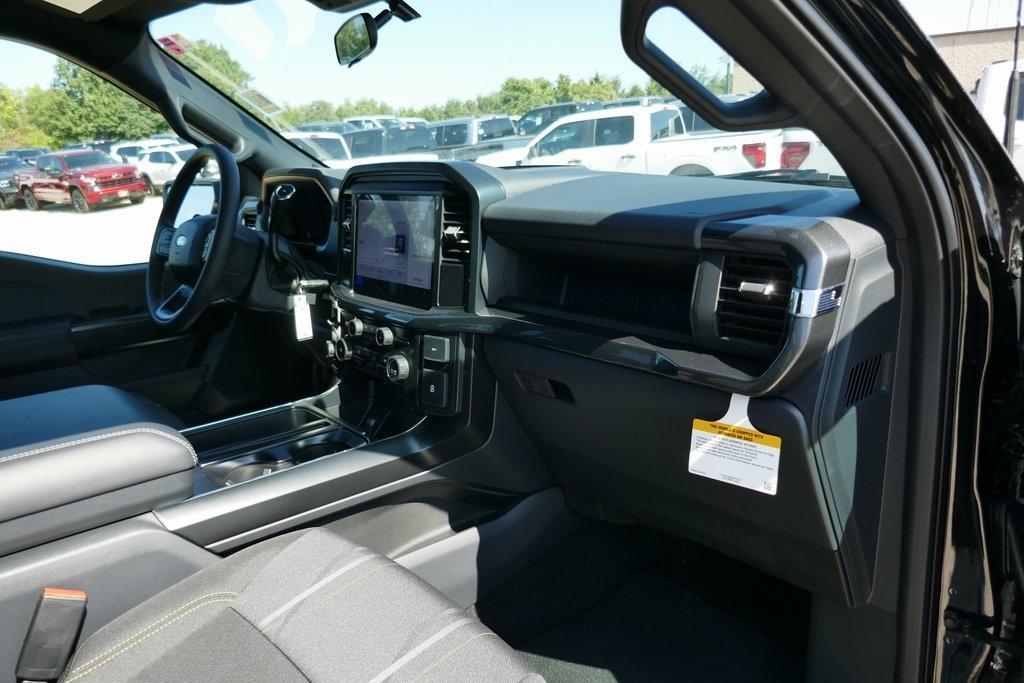 new 2025 Ford F-150 car, priced at $44,302