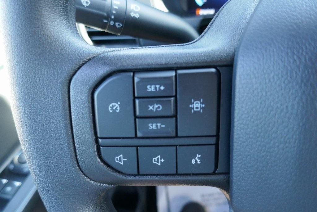 new 2025 Ford F-150 car, priced at $44,302