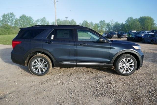 new 2024 Ford Explorer car, priced at $40,759