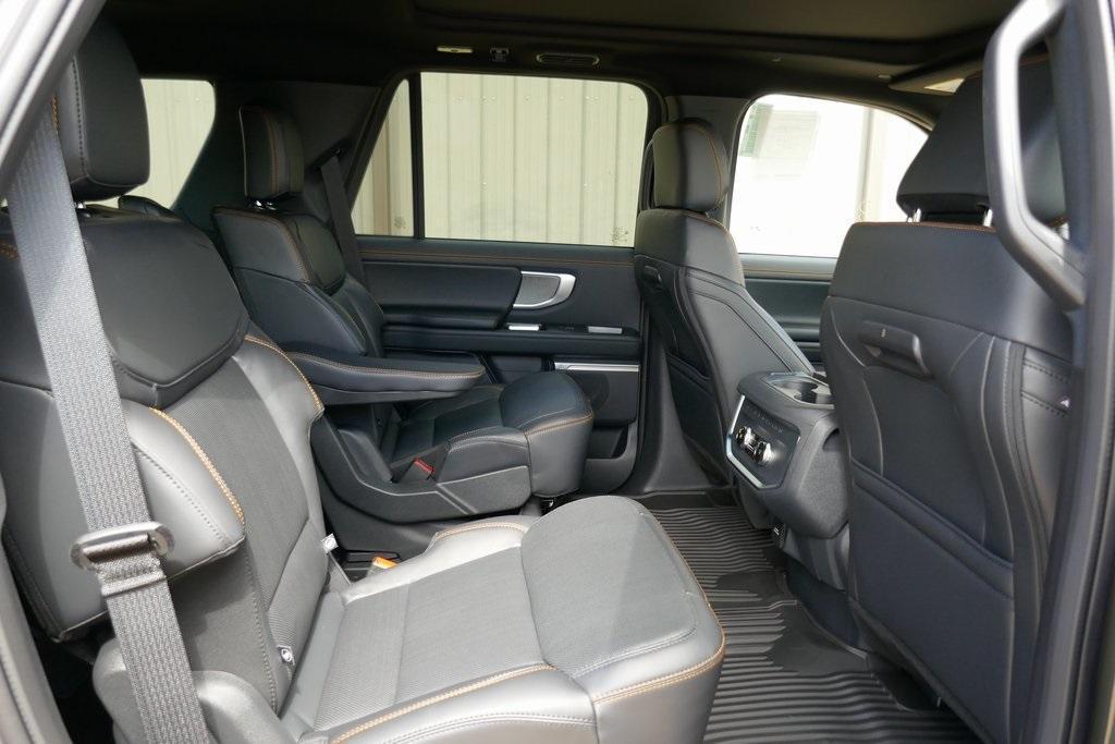 new 2025 Ford Expedition car, priced at $77,155