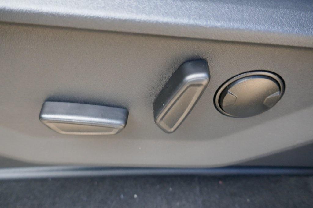 new 2025 Ford Expedition car, priced at $77,155