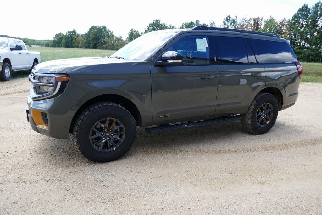 new 2025 Ford Expedition car, priced at $77,155