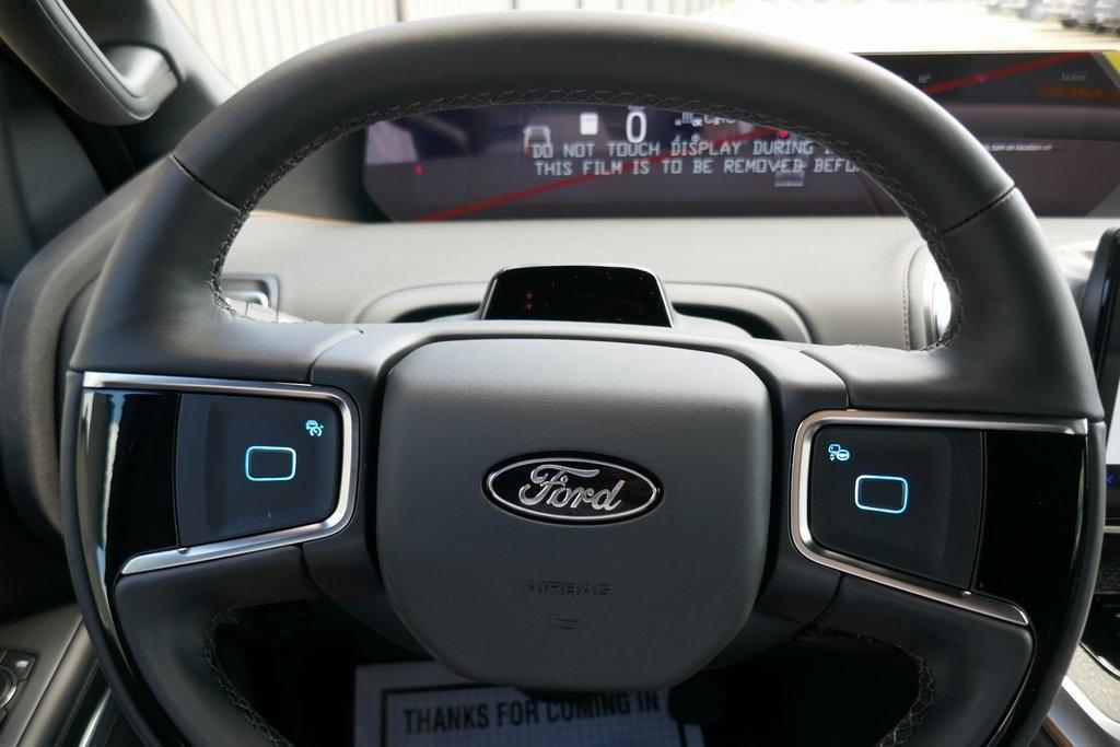 new 2025 Ford Expedition car, priced at $77,155