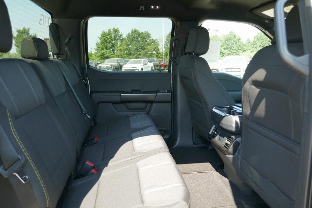 new 2025 Ford F-150 car, priced at $40,902