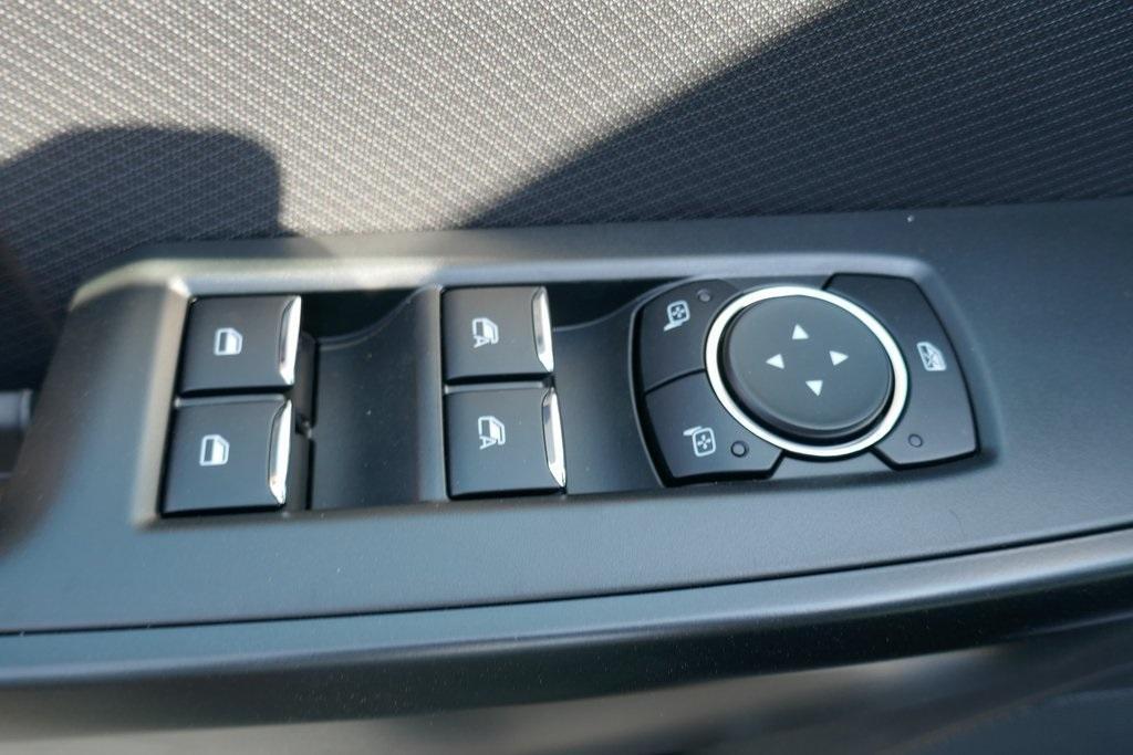new 2025 Ford F-150 car, priced at $40,902
