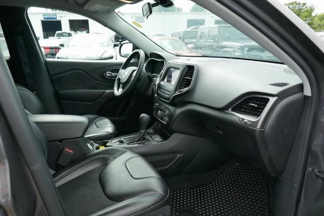 used 2020 Jeep Cherokee car, priced at $17,495