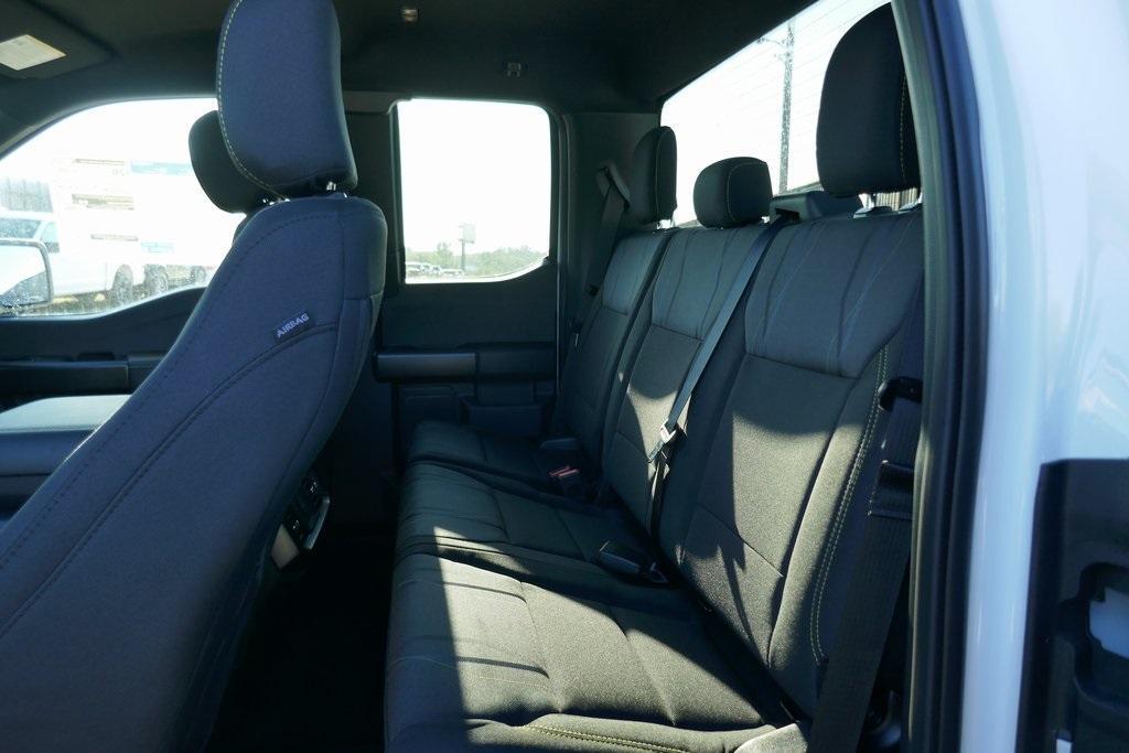 new 2025 Ford F-150 car, priced at $41,544