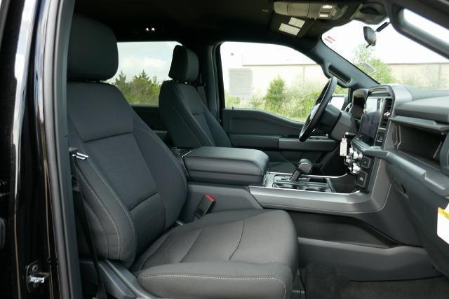 new 2025 Ford F-150 car, priced at $49,784