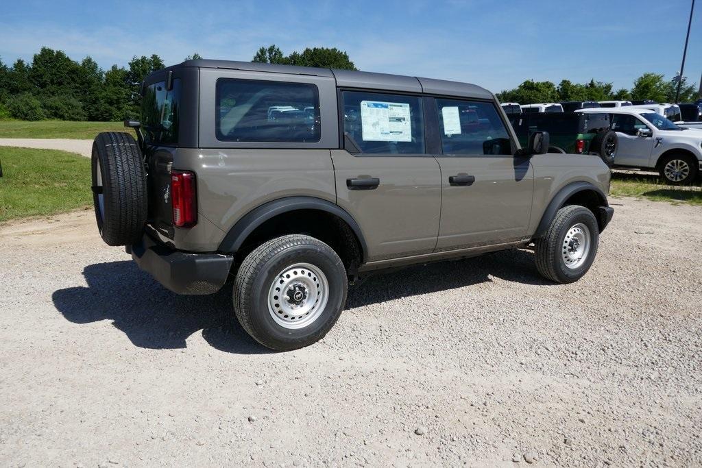 new 2025 Ford Bronco car, priced at $43,721