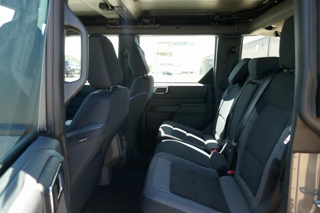 new 2025 Ford Bronco car, priced at $43,721